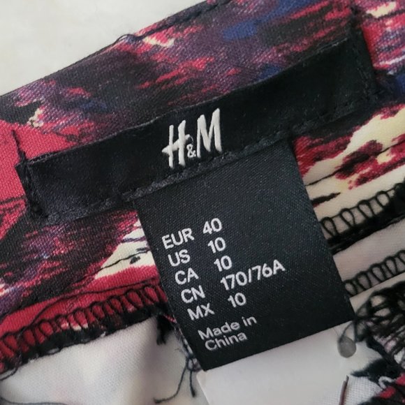 H&M Casual Women's Mini Skirt NEW Size 10 Black Red Blue - Picture 5 of 8